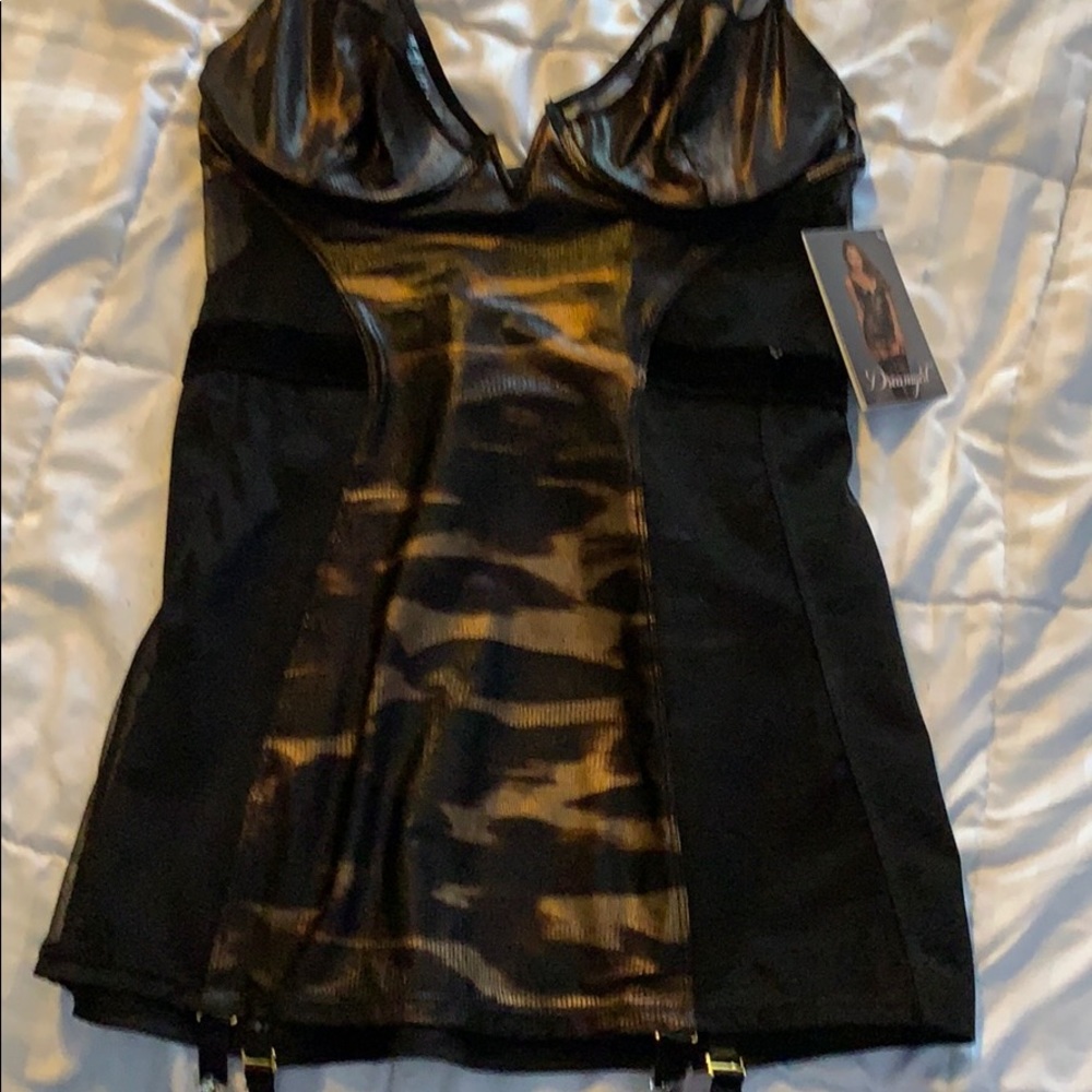 Camouflage Chemise with garter stripes